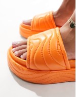 Mylo flatform slider in orange